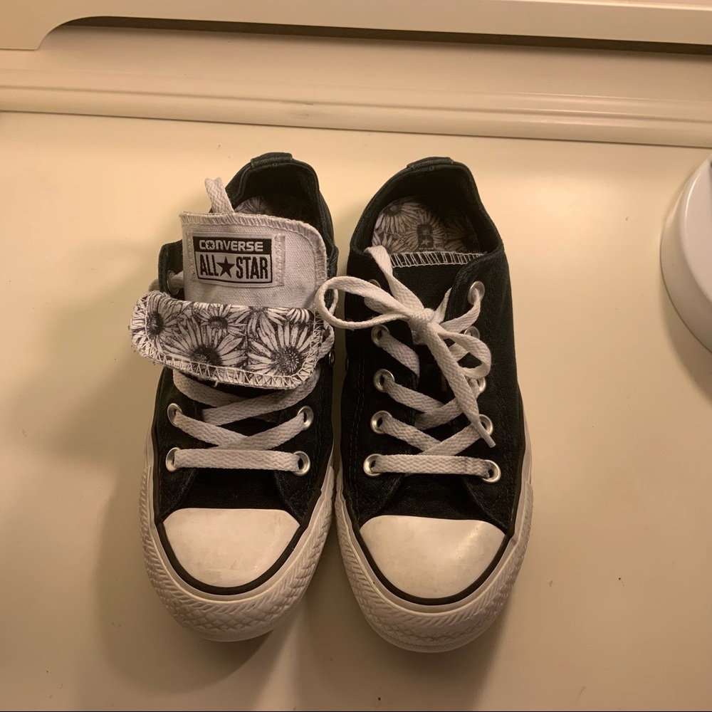 women’s black converse